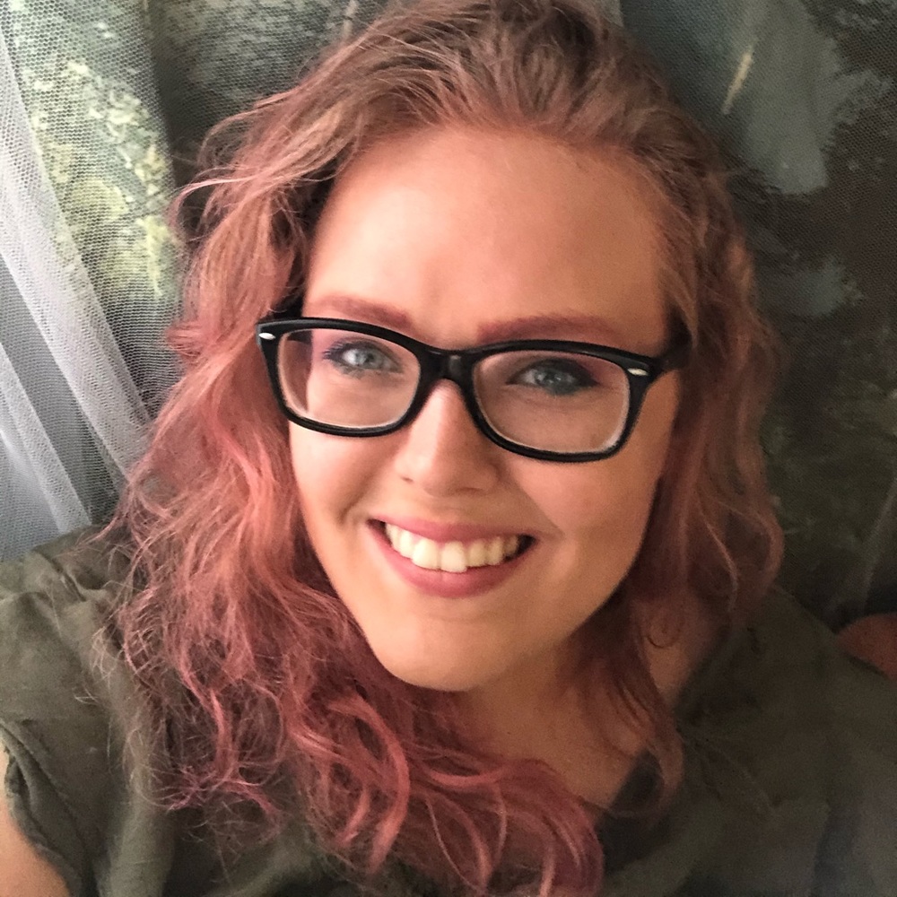 Meet your Posher, Eva